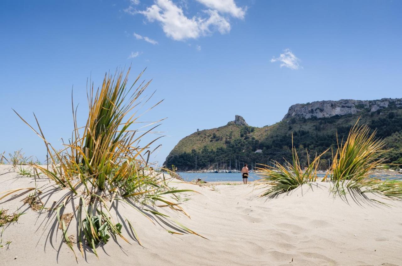 Casa Vacanze Menta Fiorita ฟลูมินิ ดิ กวาร์ตู ภายนอก รูปภาพ